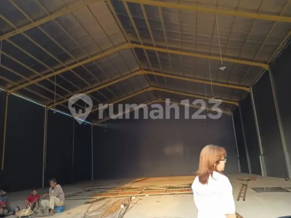 Gudang Cipondoh, Kav Dpr Blok B LT 800, LB 600