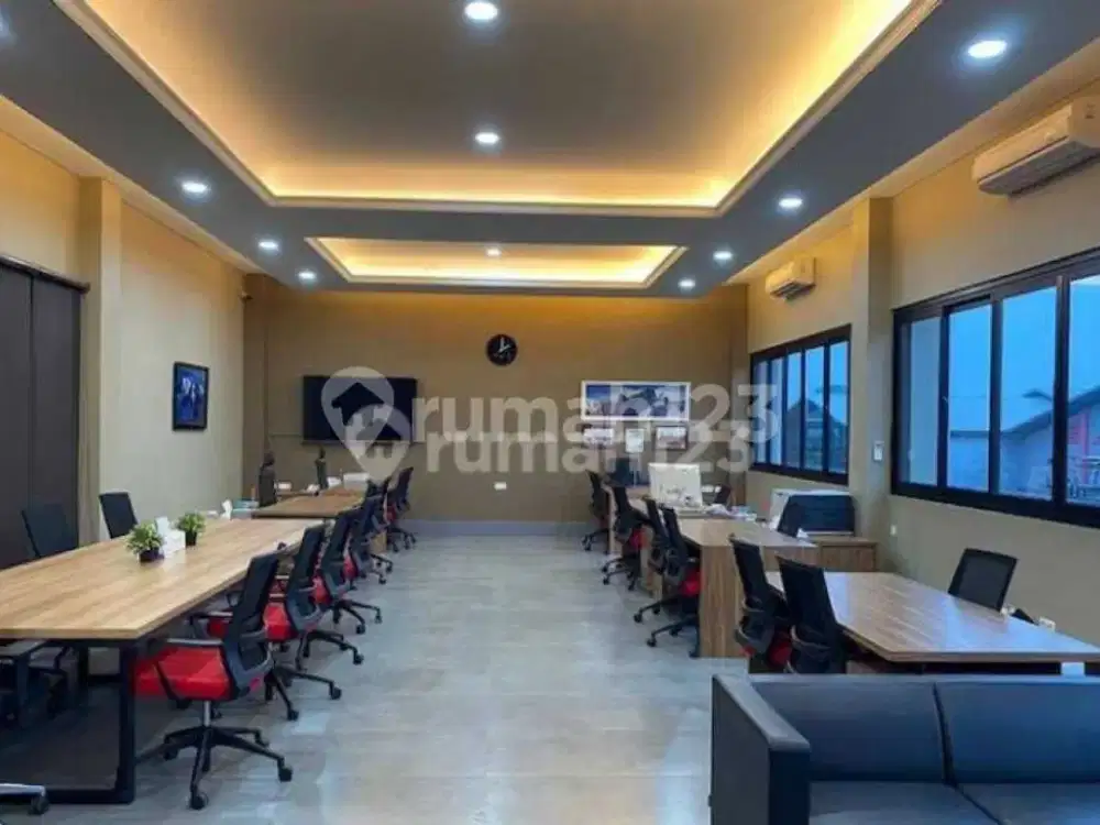 Disewakan Gudang Gandeng dan Kantor Mewah Full Interior dan Tidak Banjir Siap Pakai