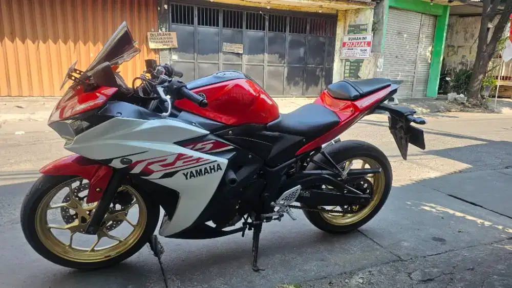 UD ENY MOTOR - Yamaha R25 thun 2014 terbatas