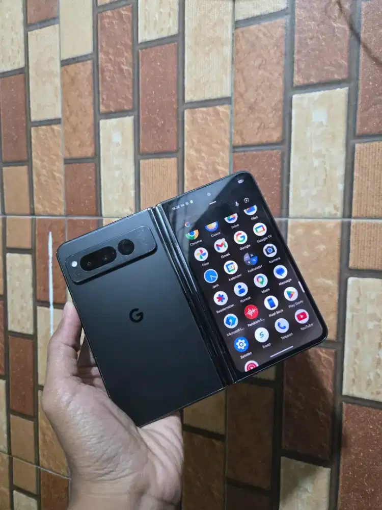 Pixel Fold Gen1 12GB 256GB layar dalam rusak