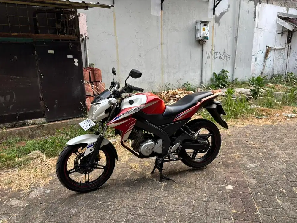 Yamaha Vixion 2014 Merah Lengkap