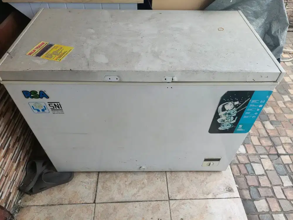 Dijual freezer RSA