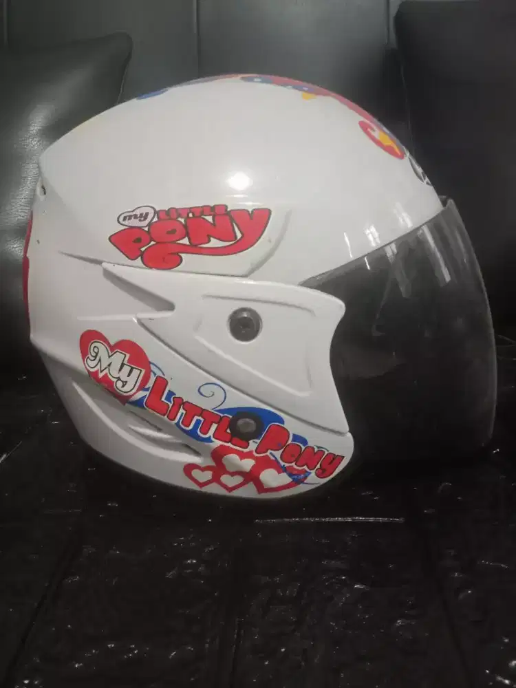 Helm anak merk SKY