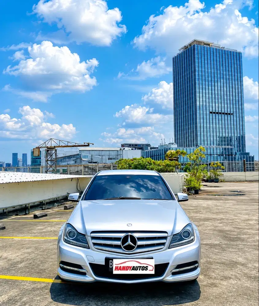 Mercedes Benz C200 Avantagrde Facelift Tahun 2011 Automatic Abu abu
