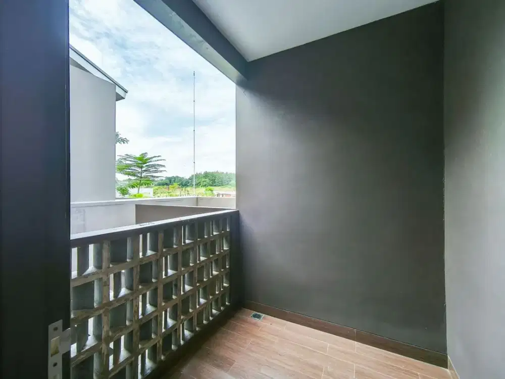 Rumah 2 Lantai 14 Menit ke RS Mitra Keluarga Cibubur Siap Huni J-54672