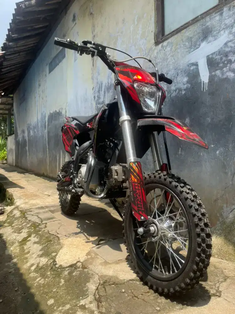 MOTOR Trail XTM 110CC