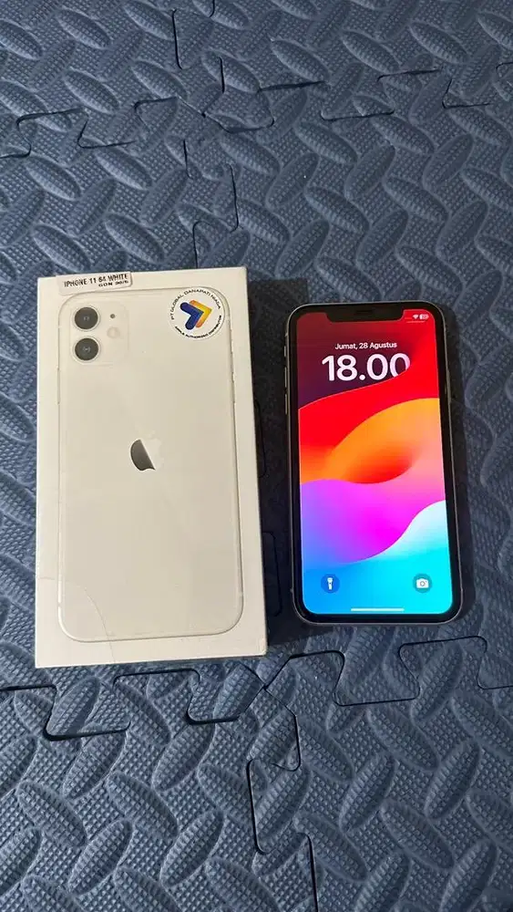 IPHONE 11 64 WHITE SECOND IBOX