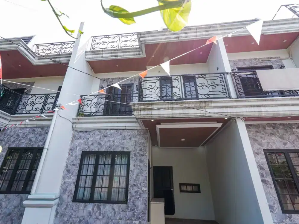 Rumah 2 Lt 15 Menit ke RS Sentra Medika Cisalak Hadap Selatan J-54661