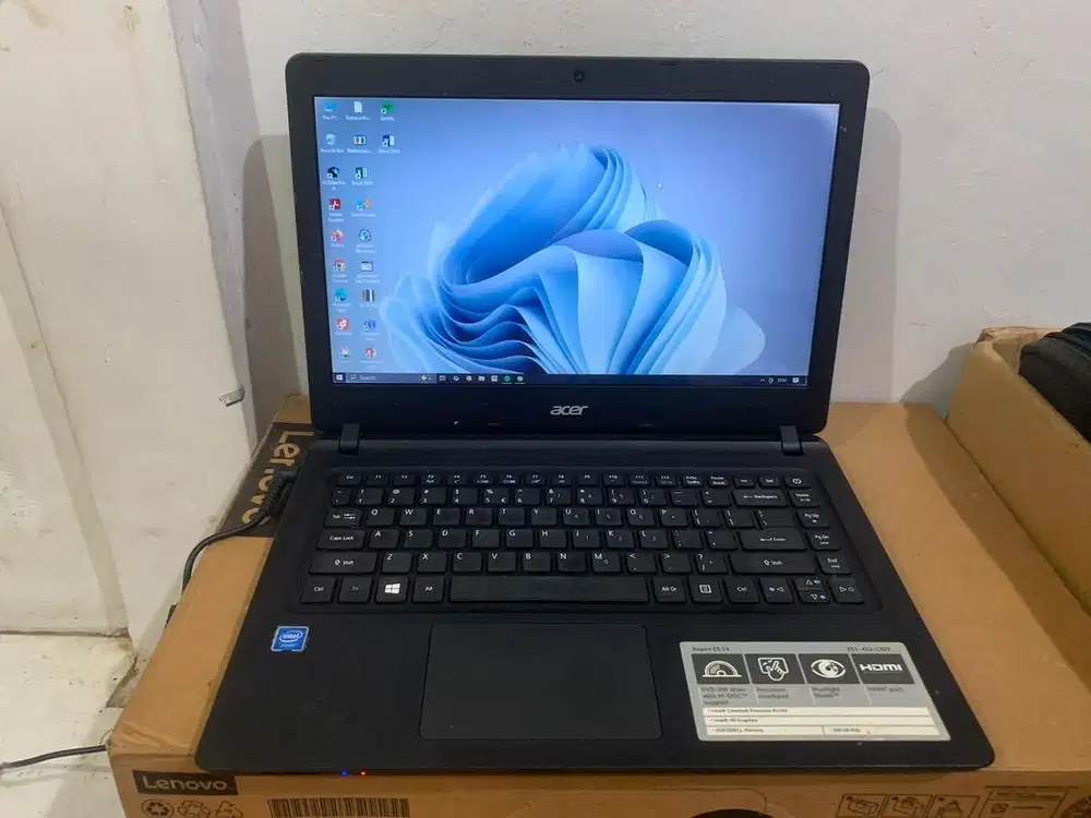 Laptop Acer Aspire ES1-432