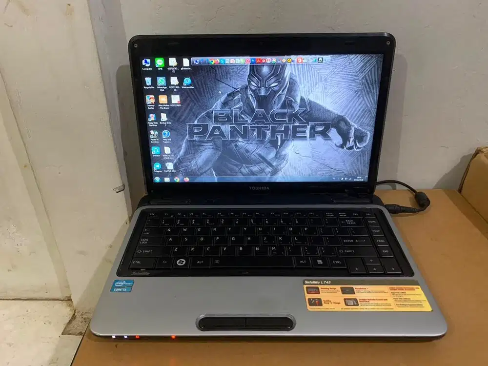 Laptop Toshiba Satelite L745