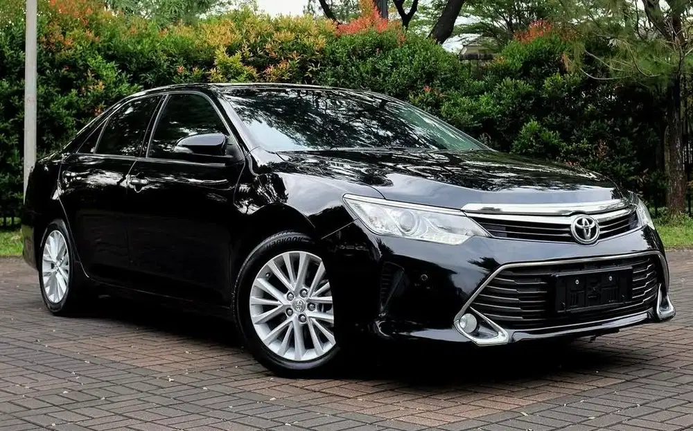 Toyota Camry 2.5V AT 2017 Bensin