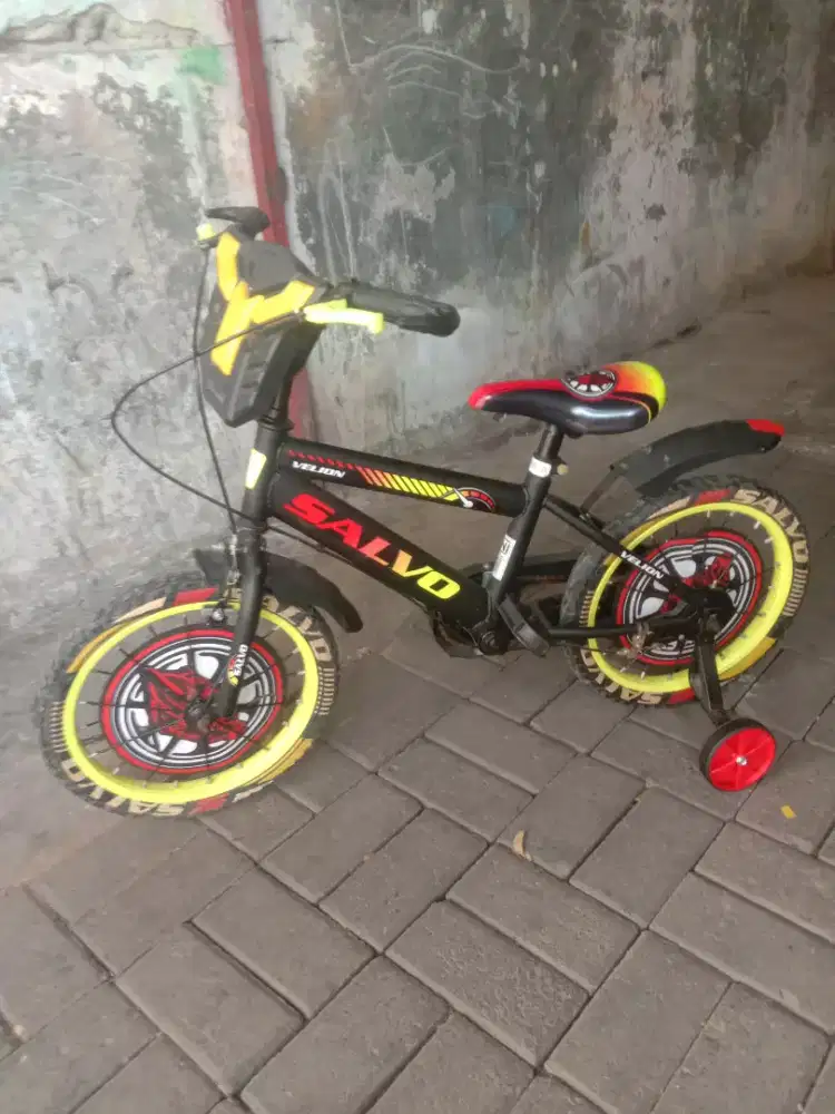 Jual sepeda BMX merk VELION UK 16