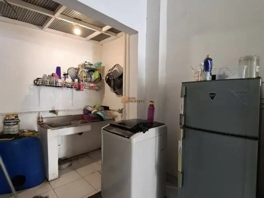 Strategis Sewa Ruko 4,5Lt. Unfurnished di Roxy Cideng Jakarta Pusat Akses ke Pintu Tol, Rumah Sakit, Transjakarta, Tanah Abang, Gambir