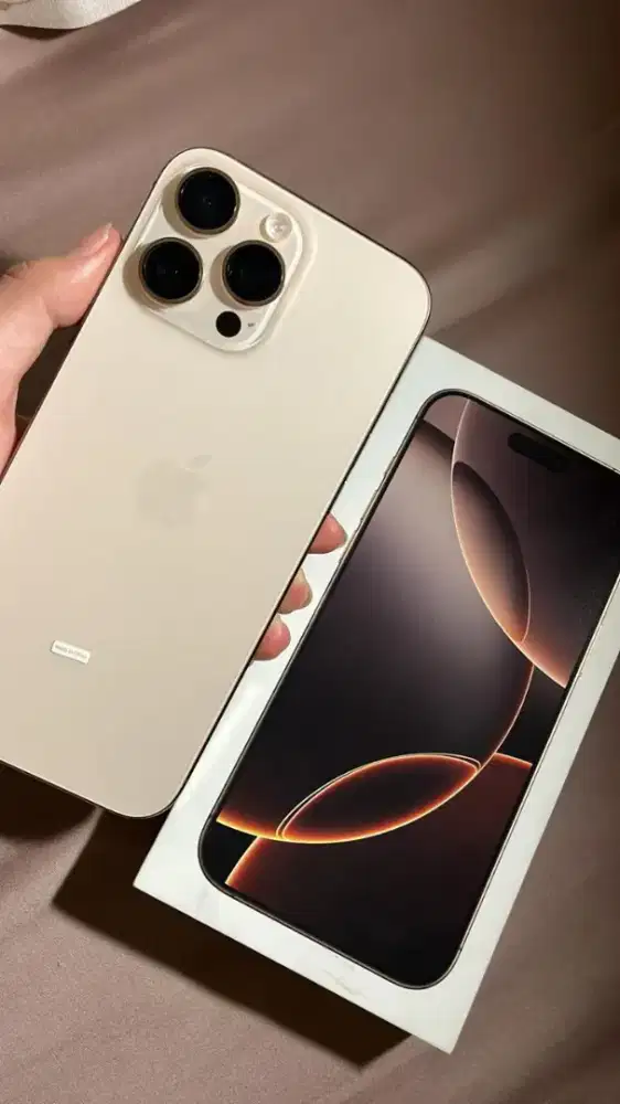 Iphone 16 pro max 256 kondisi mulus‼️