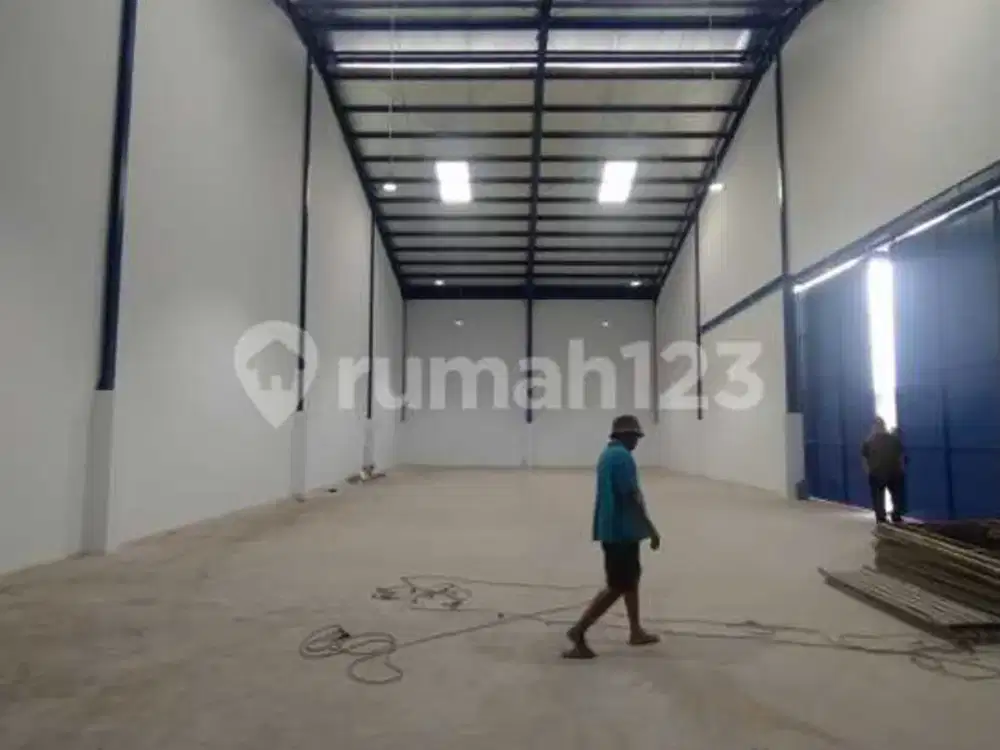 Disewa & Dijual Gudang Kapuk Kamal, Jakarta Barat - 480M²