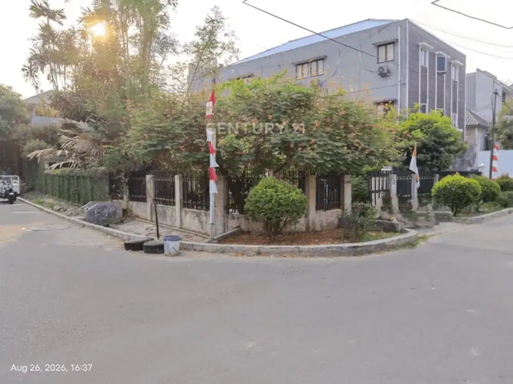 Dijual Rumah Hitung Tanah Strategis Dalam Komplek Di Cilandak Jaksel