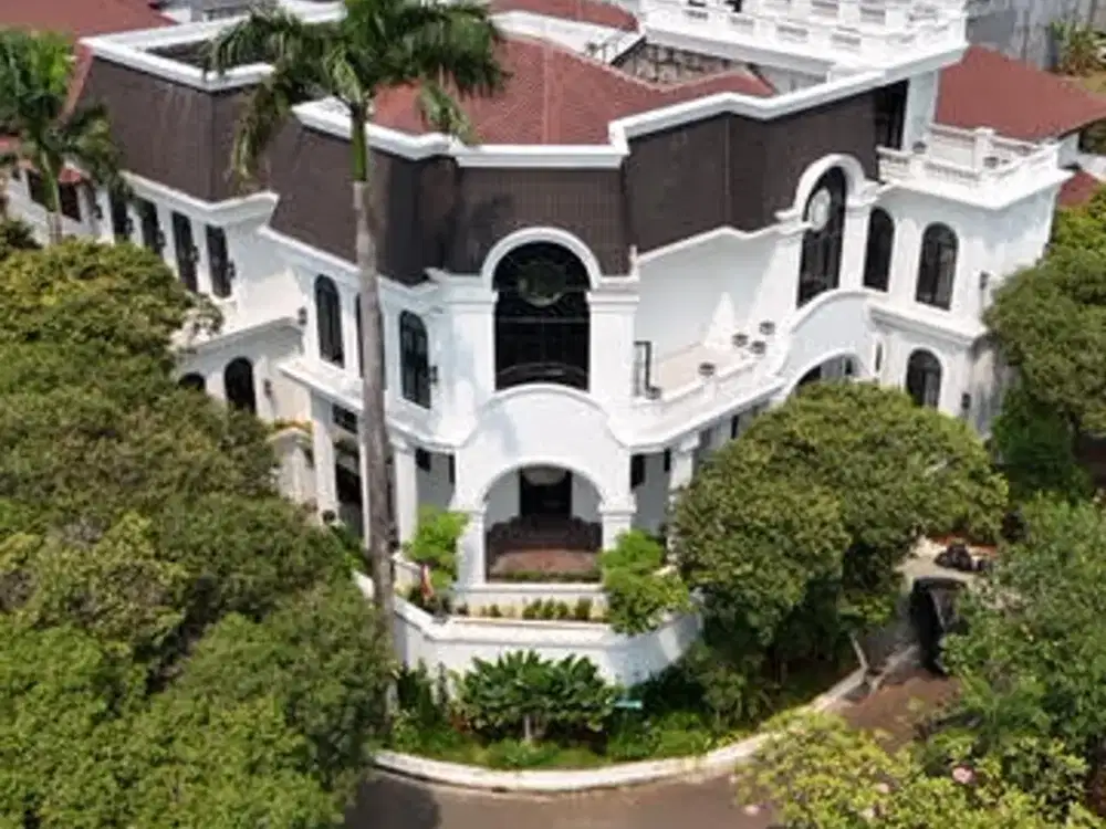 Dijual Rumah mewah Pondok Indah uk 680m 5BR with swimming pool at Jakarta Selatan