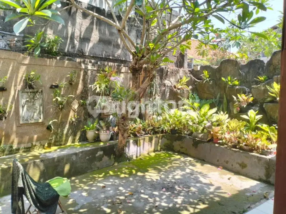 SEGERA DISEWAKAN RUMAH SEMI FURNISH GATSU I DEKAT APOTIK ANUGRAH