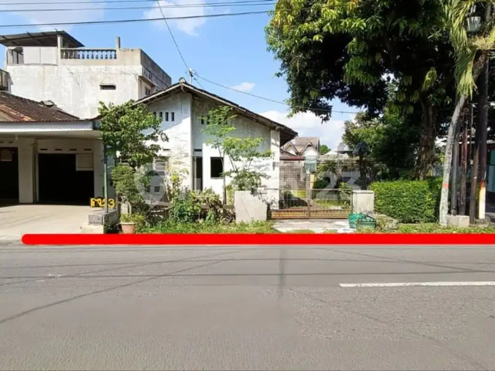 Tanah Tengah Kota Akses Jalan Simpangan 2 Mobil Serengan