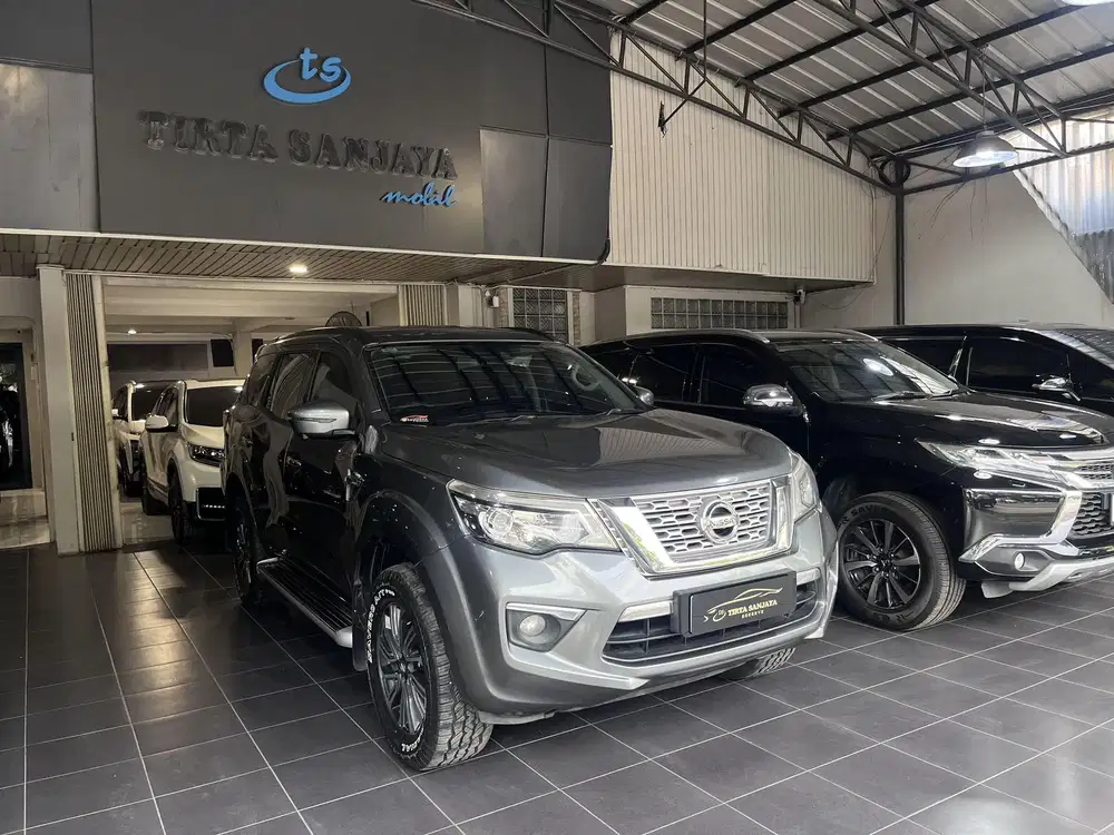 Nissan Terra VL AT 2019 KM 106 rb Pemakaian 2020 Fortuner Pajero 2018