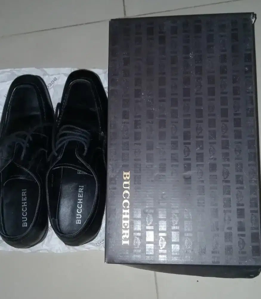 Sepatu Second merk.Buccheri