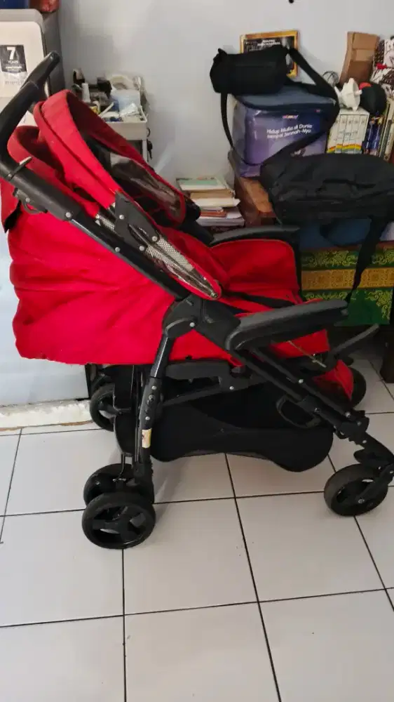 Preloved stroller baby