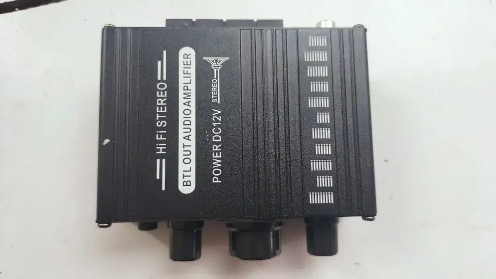 Ampli mobil hi fi AK170 normal