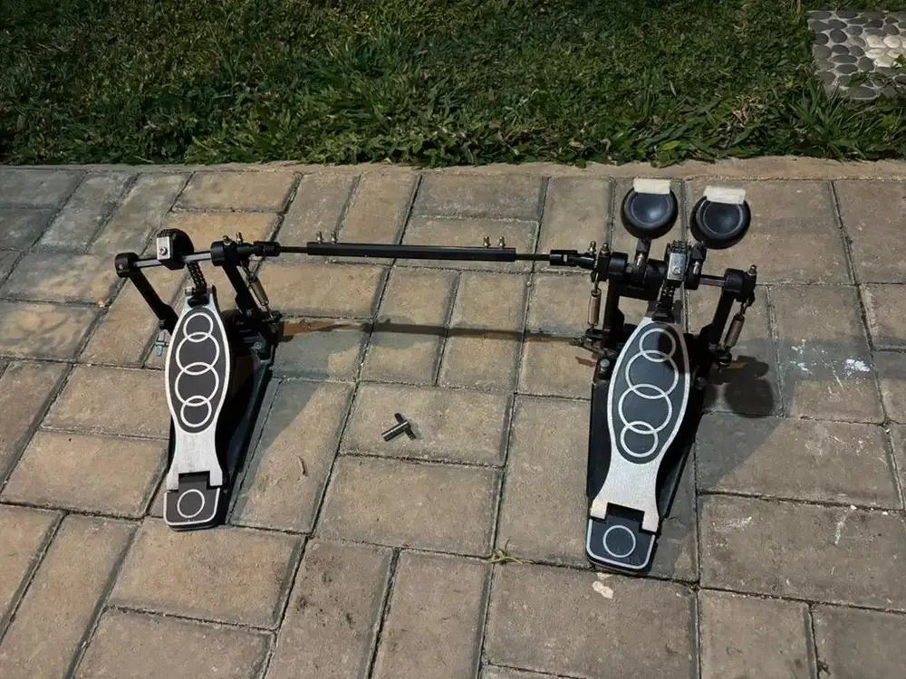 Double pedal benston