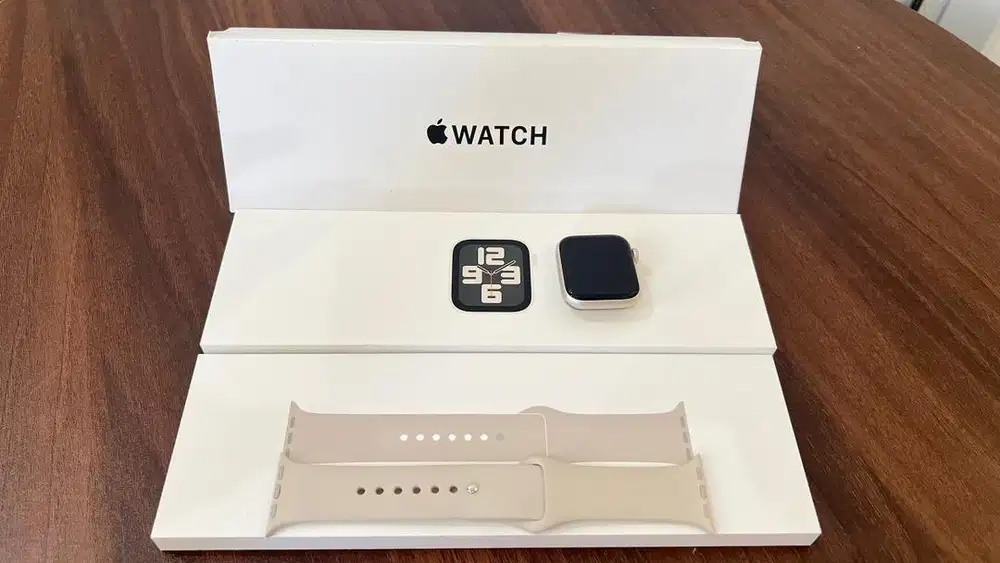 Apple Watch SE (Gen 2) - starlight (40mm)