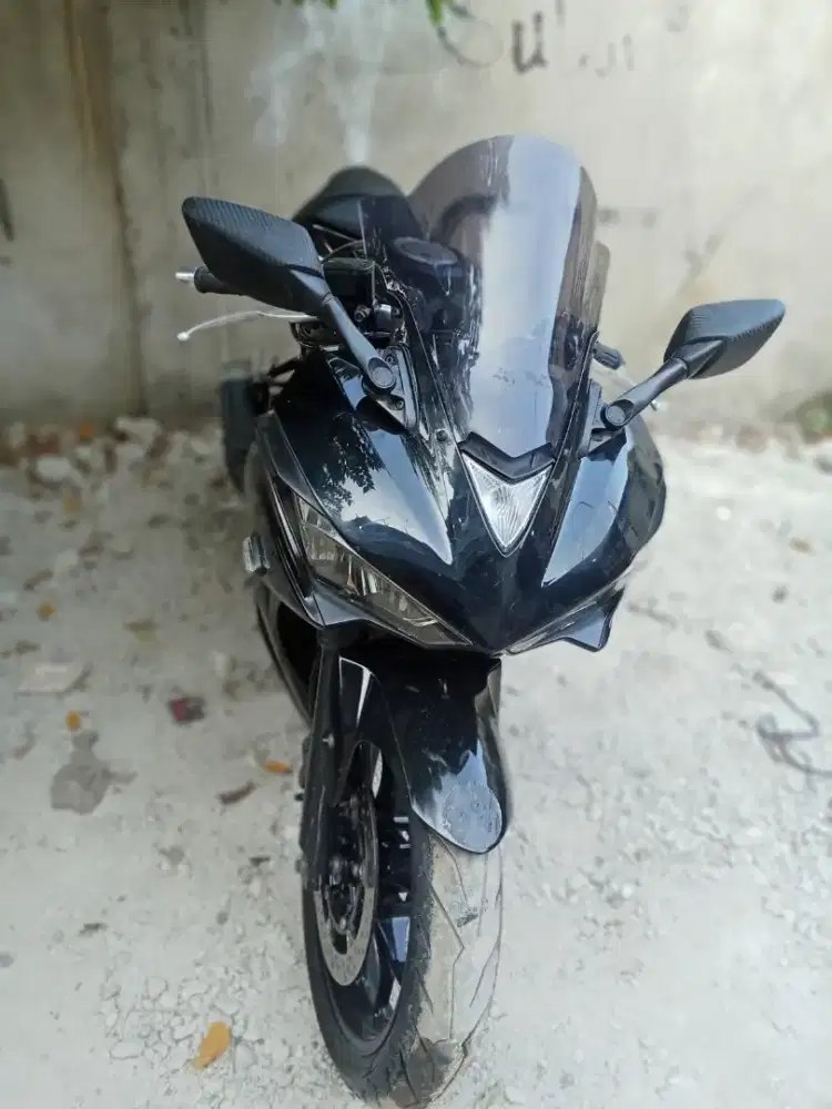 Yamaha r25 old 2015 black