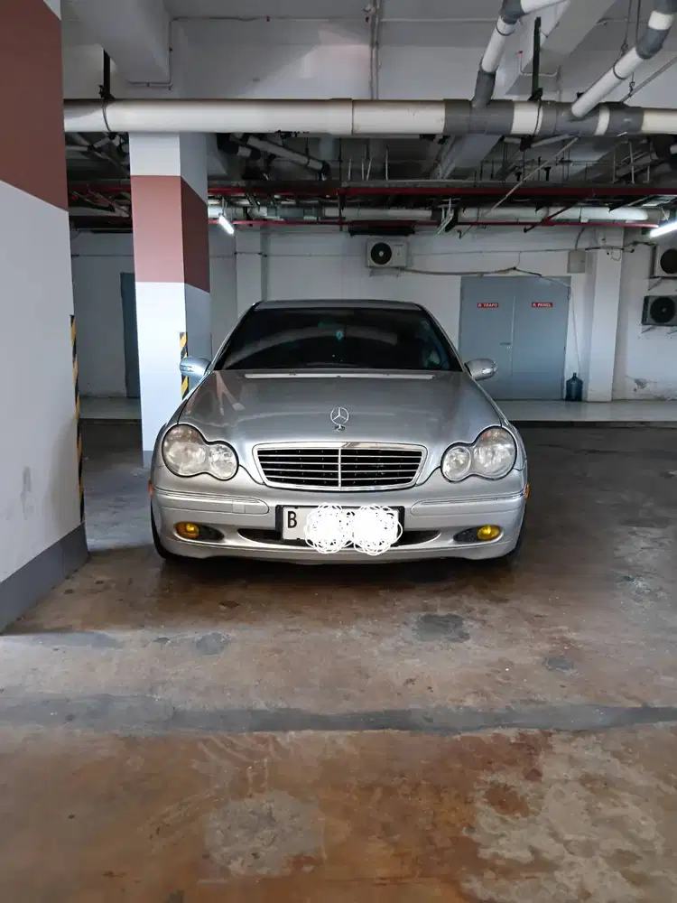 Mercedes Benz W203 C240 Elegance 2003