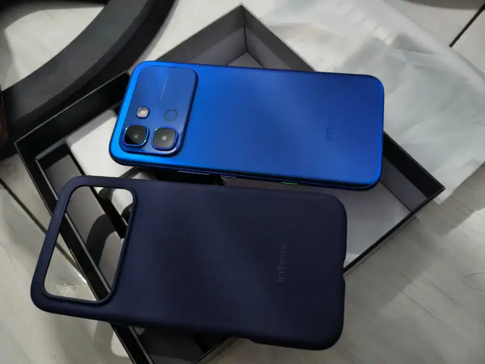 Infinix Note Edge 5G NFC 8/256 Fullset baru 1 Bulanan battrey badak