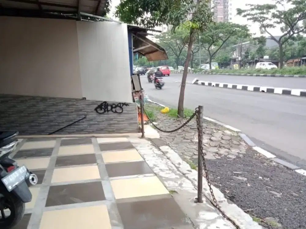 Dijual Cepat Rumah Ruko 3 Lantai Mainroad