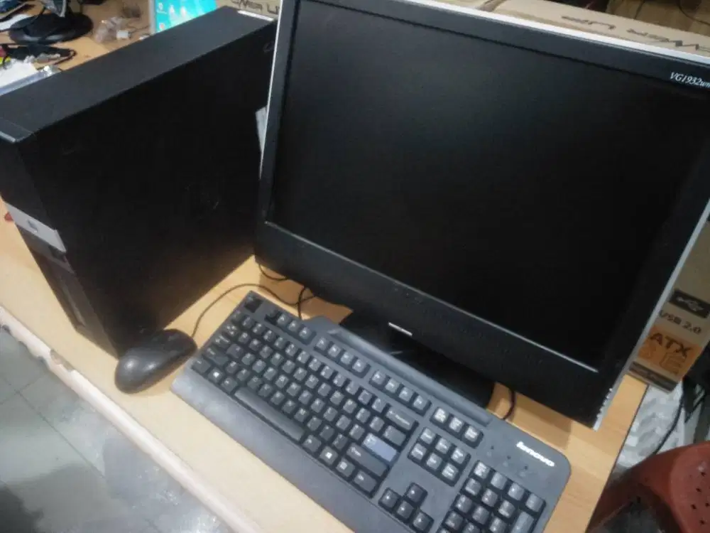 Komputer Pc branded full set siap pakai intel core i3 berkualitas KUAT