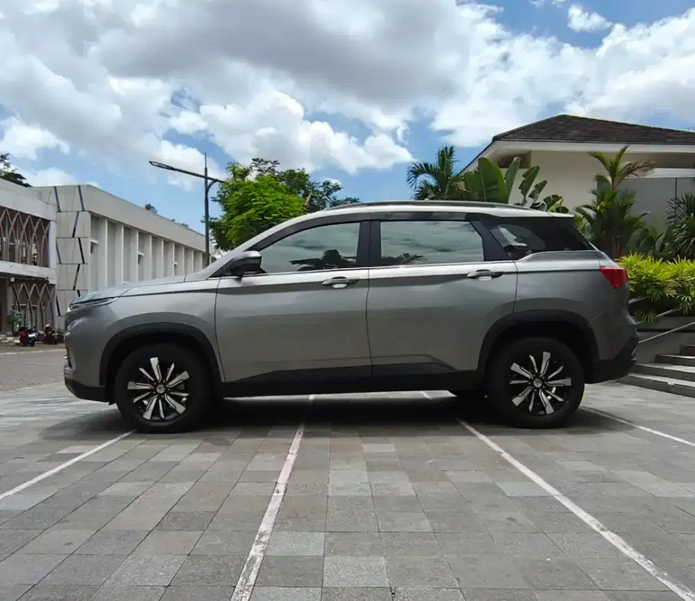 Low km 39 ribu  |  Wuling Almaz 1.5 L T Lux+ Cvt Turbo