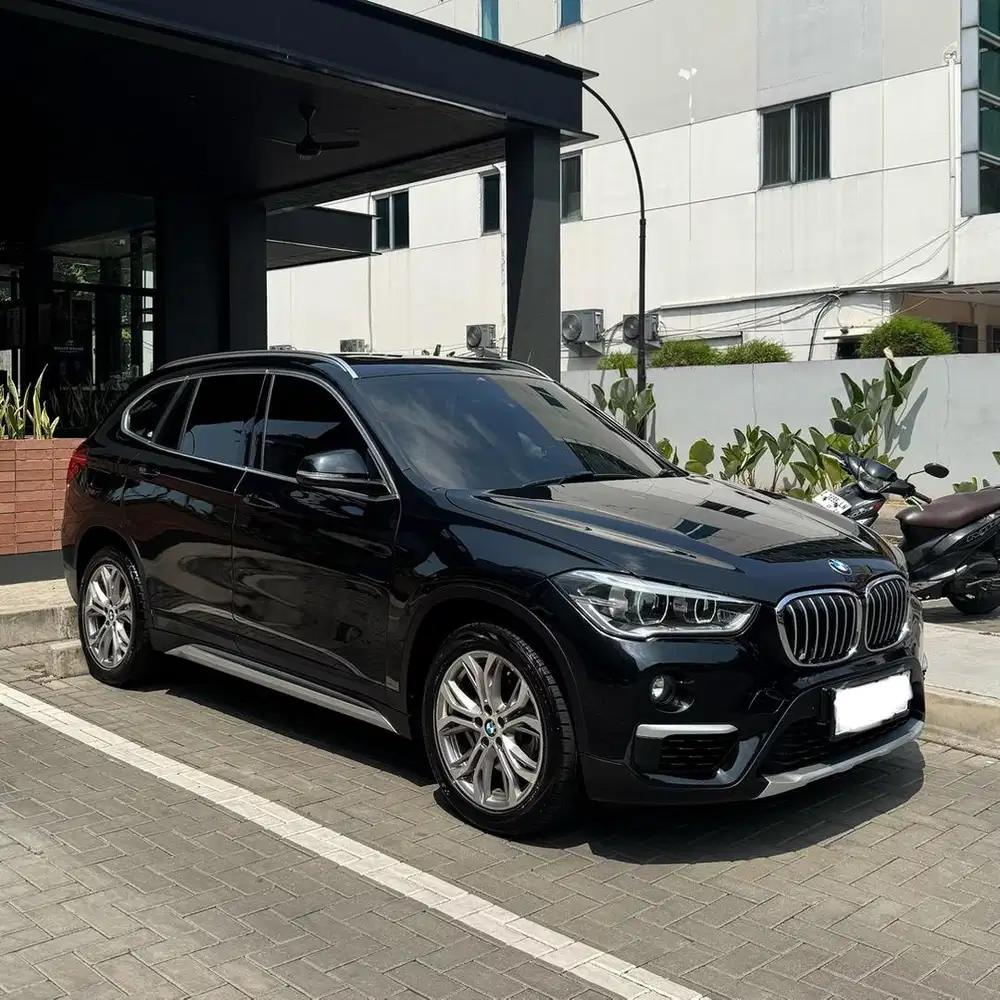 BMW X1 XLine Panoramic Sunroof Tahun 2018
