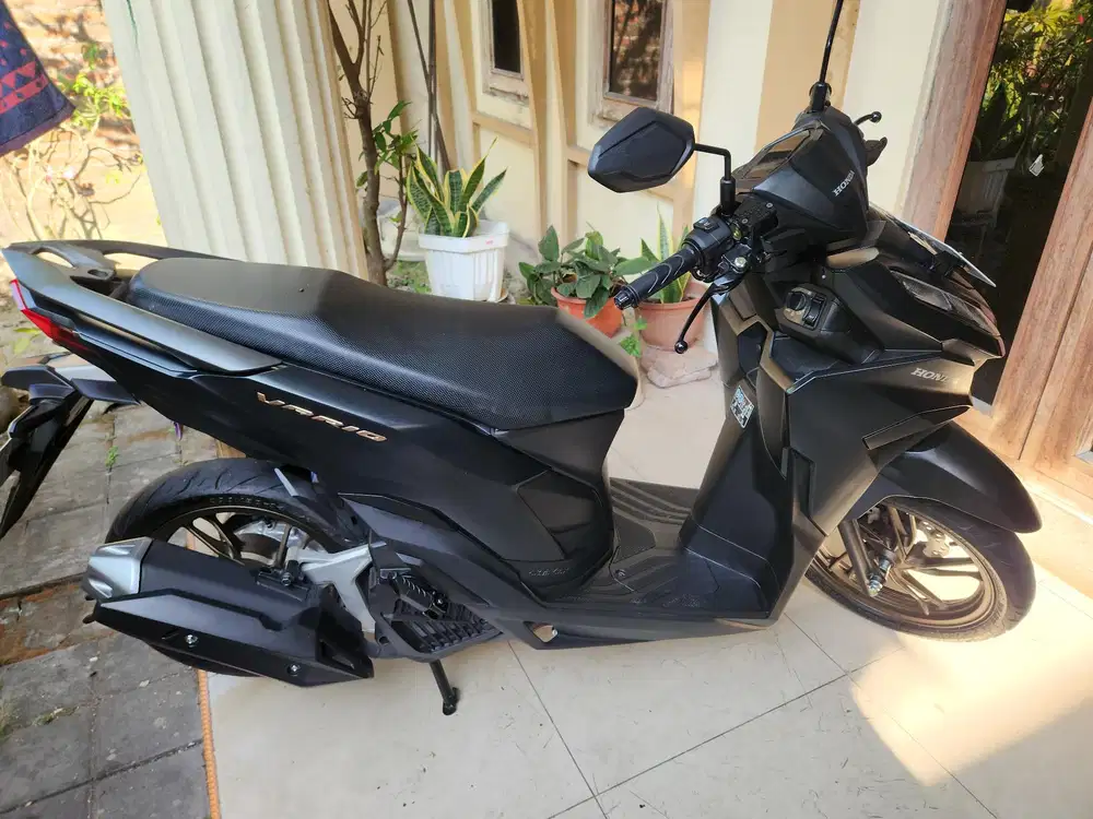 Vario 125 k2v keyless hitam doff 2025 gbm