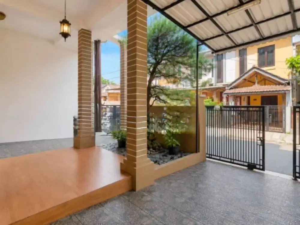 Rumah, 2 Lantai, SHM 4+1 KT, Nusa Loka, BSD - Semi Furnish Siap Huni