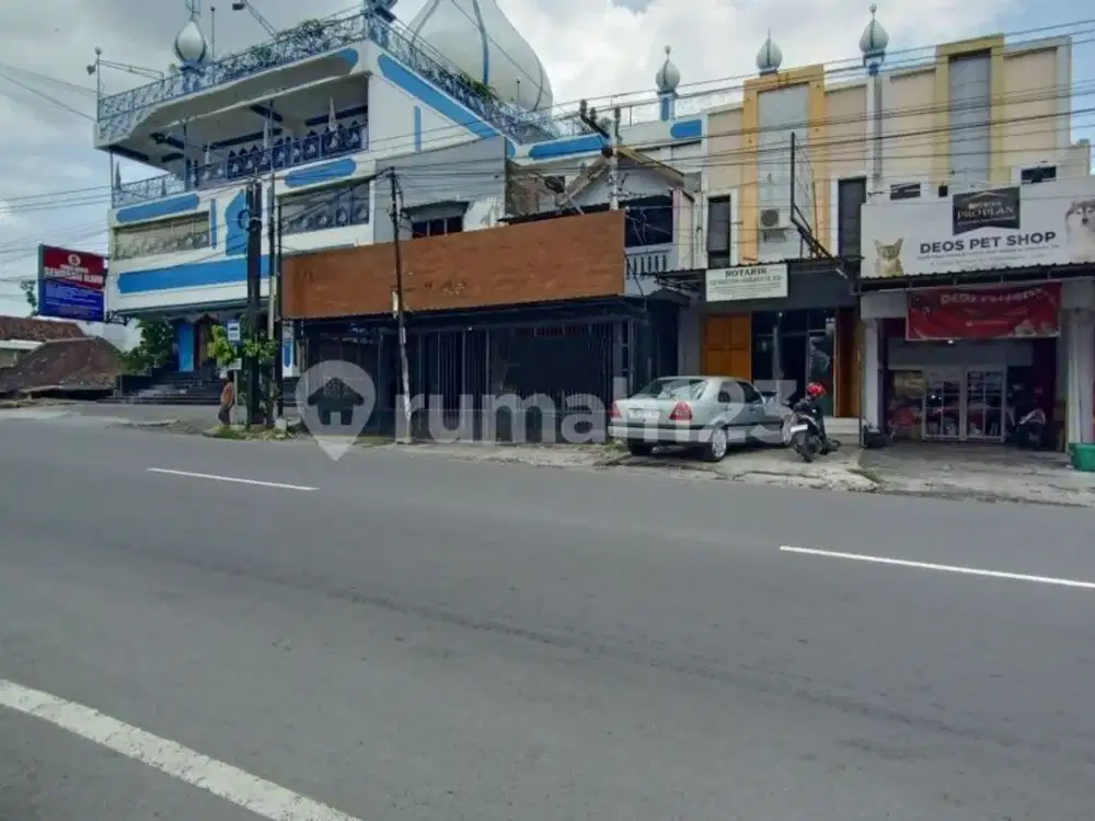 Ruang usaha daerah ramai dekat mesjid Al Shayed Ngemplak