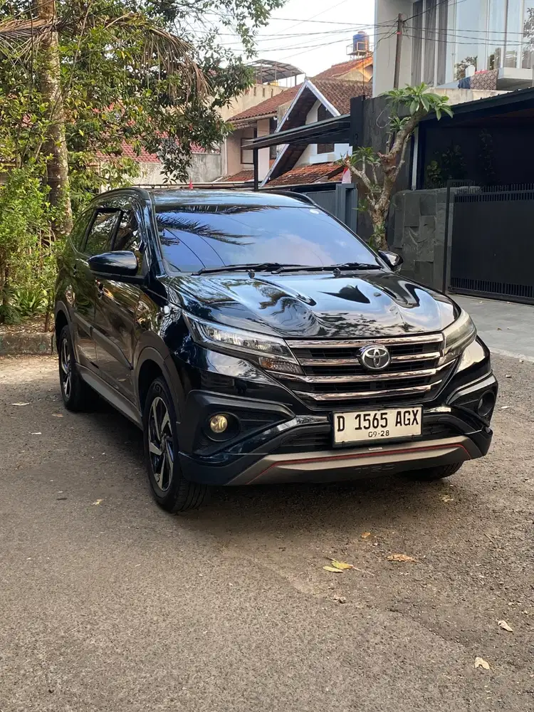 WTS Toyota Rush 2018 80% kondisi sangat bagus nego tipis Bandung