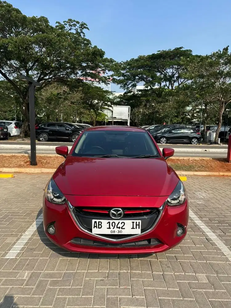 Mazda 2 R 2015 Soul Red