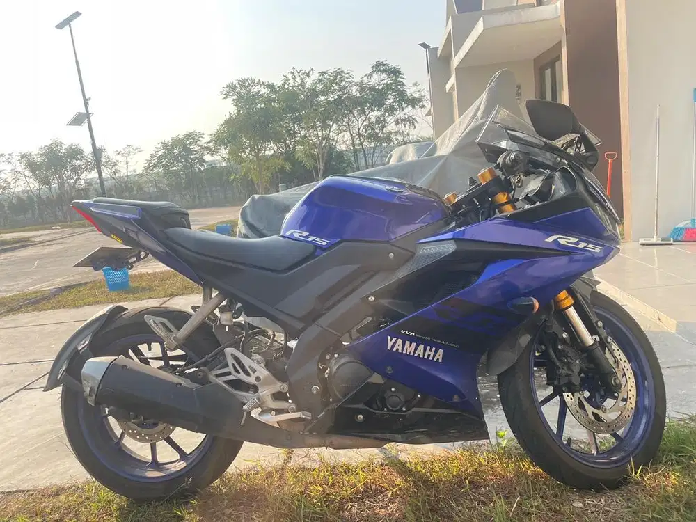 Yamaha All New R15 Racing Blue V3
