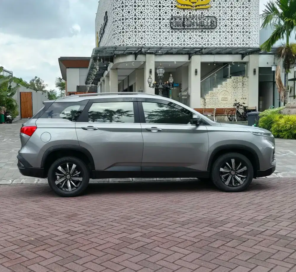 Wuling Almaz 1.5 L T Lux+ Cvt Turbo Exclusive 2019