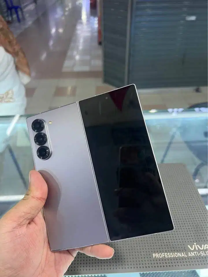 Samsung Z FOLD 6 12/256 GB SEIN Jossjiss