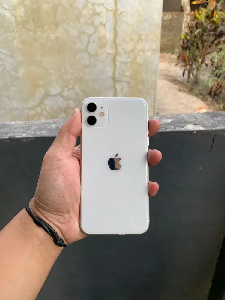 Iphone 11 128gb Like new alloperator
