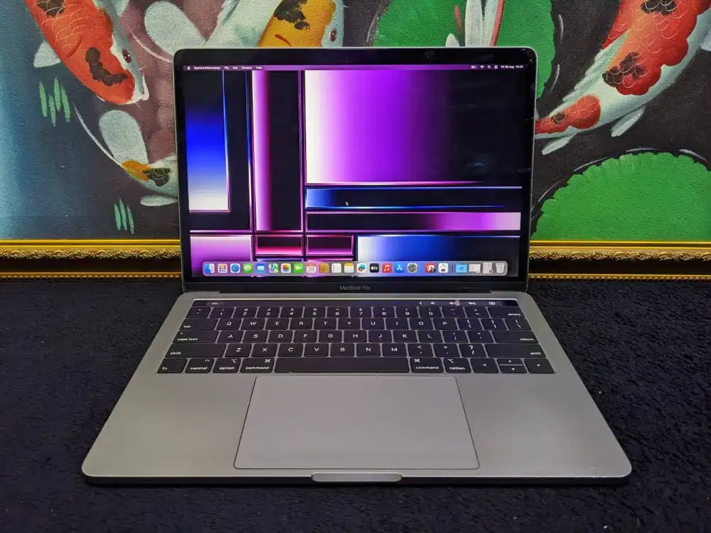 Laptop MacBook Pro 13 2018 Core i5 8/256 Intel Iris Xe Touchbar Retina