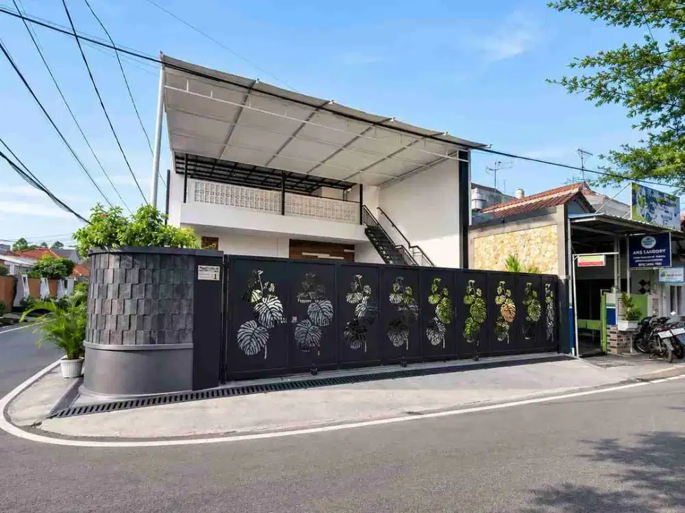 DIJUAL – Rumah Hook Modern Multifungsi Dekat KCIC Halim