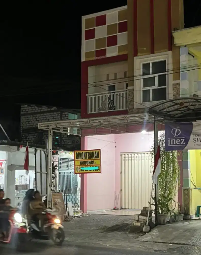 Di sewakan ruko 2 lantai jl raya bungah dukun