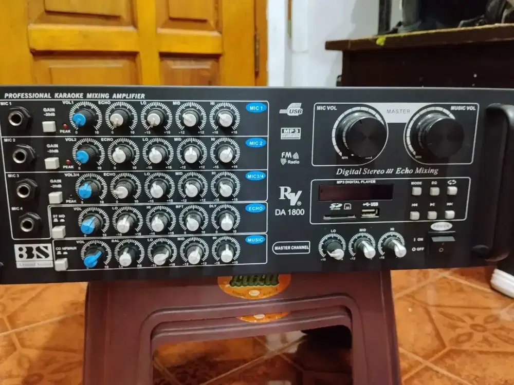amplifier black spider DA 1.800