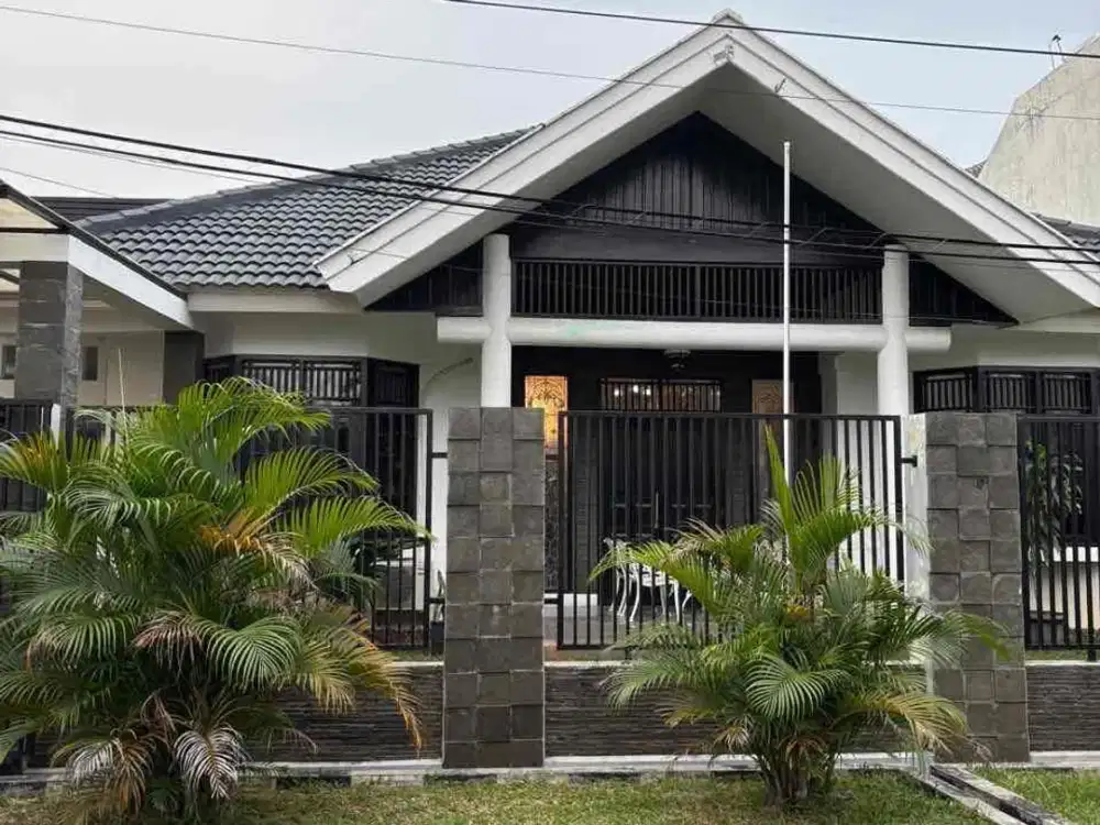 Rumah Homey Asri LT 475 M² di Komplek Exclusive Jakapermai